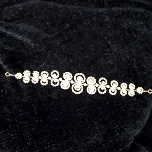 Sofia Collection Hair Jewelry - Picture 1 of 2